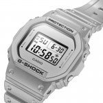 Наручные часы Casio G-SHOCK DW-5600FF-8ER Casio G-SHOCK DW-5600FF-8ER