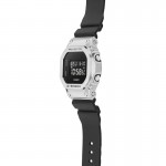 Casio GM-5600U-1ER