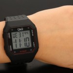 Q&Q M158J002Y