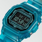 Rokas pulkstenis Casio G-SHOCK DW-B5600G-2ER Casio G-SHOCK DW-B5600G-2ER